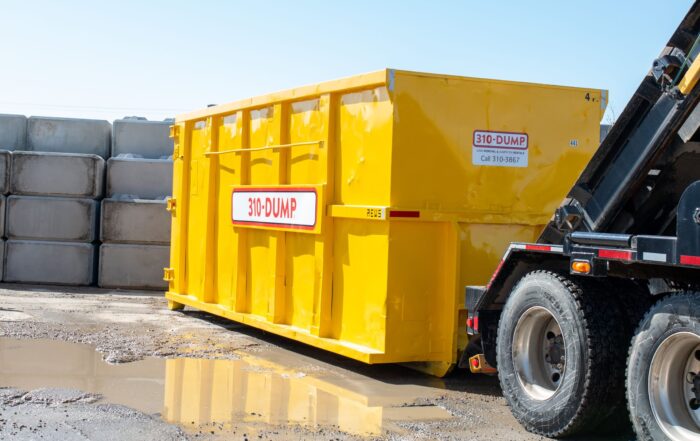 Alberta Contractor's Guide to Roll-Off Bins: Sizing, Waste Types & Site Logistics